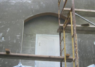 Stucco Arch
                opening