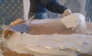 Molding plaster and lime 