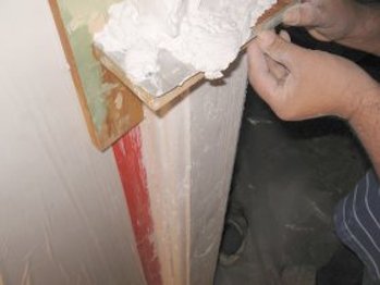 moulding plaster and lime