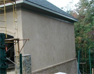 mottling and color movement of cement stucco