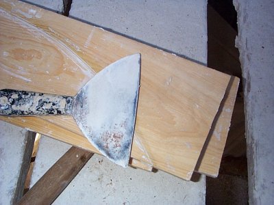 Putty knife cut to fit