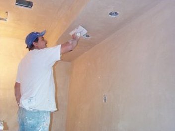 Color plaster  bathroom in Alexandria, Virginia