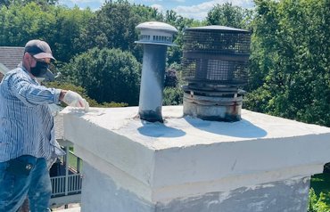 Crown on top of chimney and band are sculptured