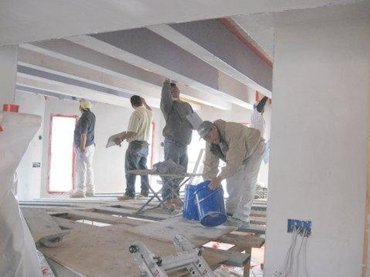 Purple plaster in master bedroom