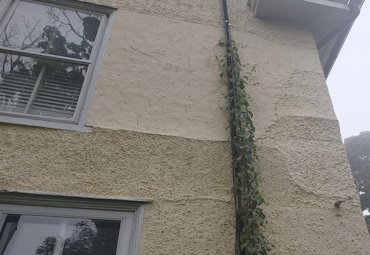 Pebble dash stucco in Paeonian Springs, Virginia