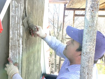 straightening the outside corner without a corner bead.