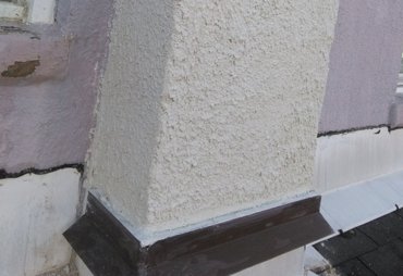 Chimney is filled out 3/4 thick and a dash on texture applied