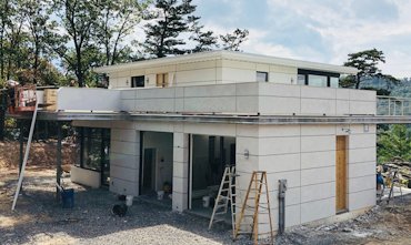 Stucco house looks like a gas station in West Virginia