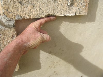 overhang for water run-off