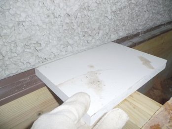 flashing on the ledger board