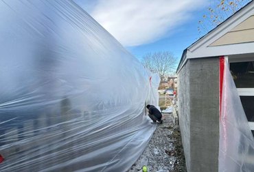 Plastic splatter screen