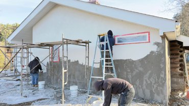 white portland cement, white lime, and white sand.