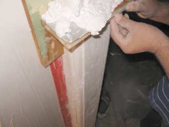 moulding plaster and lime