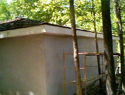 Garage brown-coated
over 1970's concrete brick