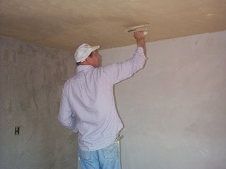 The ceilings have a smooth troweled color finish