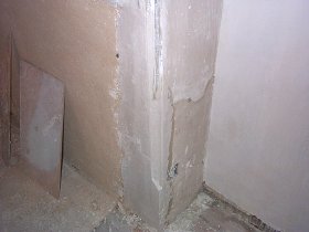mortar sets
              up, strips are removed