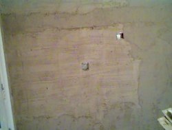 The two strips of mortar at the top and bottom arecalled screeds